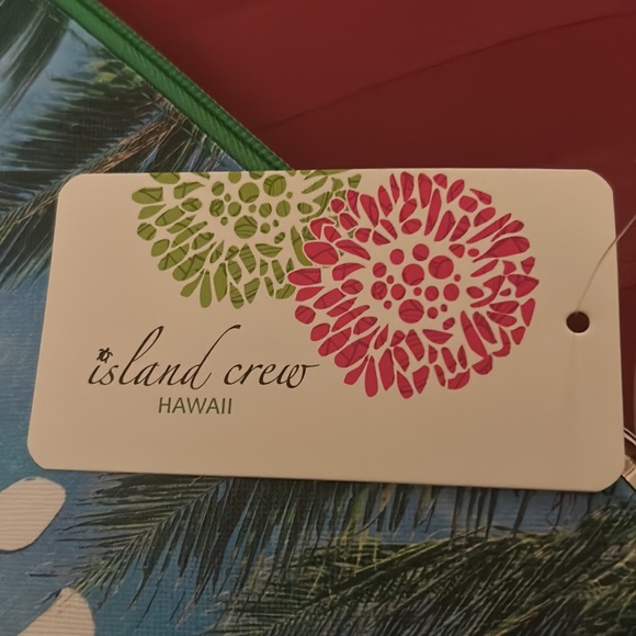 New Waikiki Hawaii Island Crew cosmetic pouch or case for iPad tablet - Picture 5 of 5